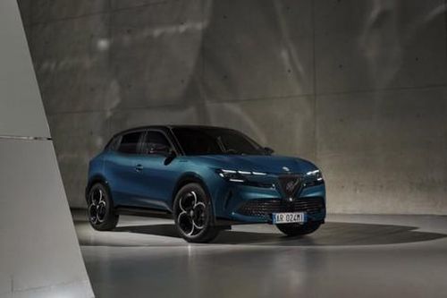 Cận cảnh mẫu SUV cỡ nhỏ Alfa Romeo Milano vừa ra mắt