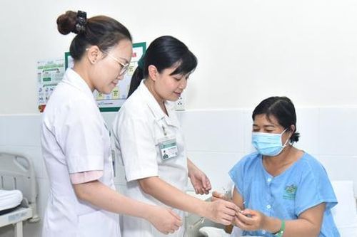 Vòng tránh thai 'đi lạc' trong ổ bụng