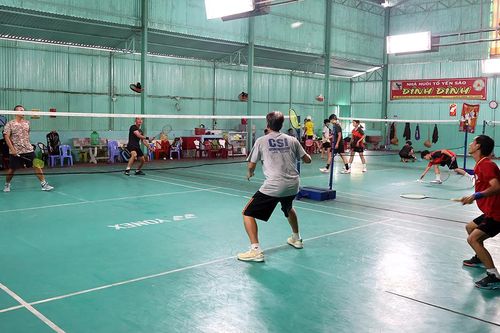 Phát triển phong trào cầu lông ở xã nông thôn mới