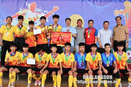 Bế mạc Giải bóng đá thiếu niên, nhi đồng tỉnh năm 2024