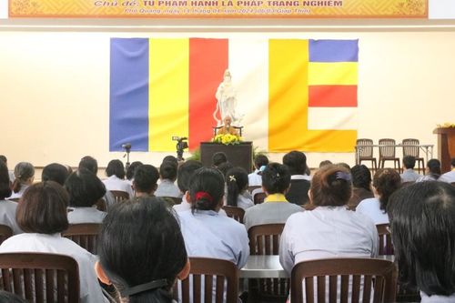 'Tu phạm hạnh là pháp trang nghiêm'