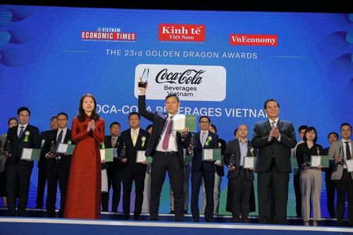 Coca-Cola Việt Nam được vinh danh là một trong 10 Doanh nghiệp FDI tiêu biểu nhất Việt Nam