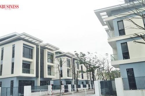Có 'sóng ảo' trong cơn sốt biệt thự 'triệu đô' tại vùng ven?