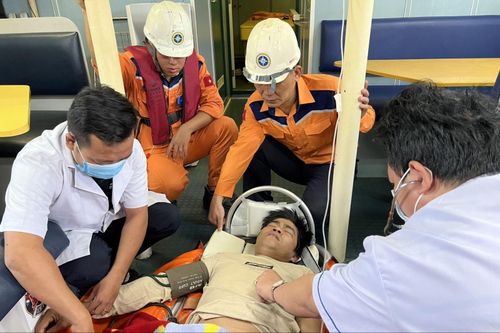 Trung tâm Phối hợp tìm kiếm, cứu nạn hàng hải Việt Nam liên tiếp cứu ngư dân gặp nạn trên biển