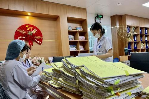 Ì ạch bệnh án điện tử