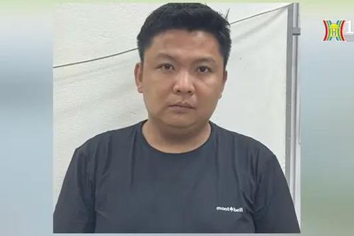 Tạm giữ đối tượng dùng dao gây thương tích cho vợ cũ