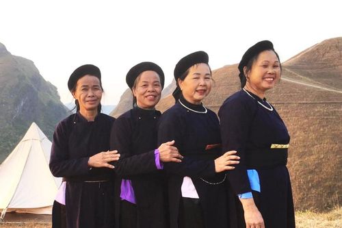Du lịch dành cho người cao tuổi