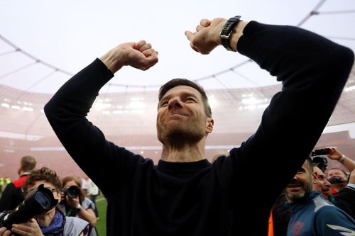 Bayer Leverkusen vô địch Bundesliga: Ngả mũ trước Xabi Alonso