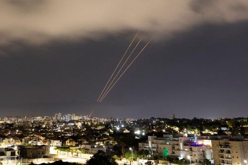Israel công bố video hậu quả đợt tập kích của Iran vào căn cứ không quân