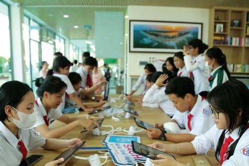 Thị trường 'sách số': Thách thức và cơ hôịThúc đẩy chuyển đổi số trong xuất bản