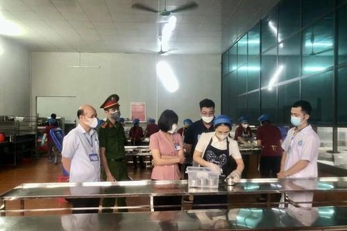 Đã có kết luận vụ 33 học sinh nhập viện sau bữa ăn bán trú ở Quảng Ninh