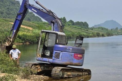 Nghi vấn khai thác cát, sỏi trái phép khiến 2 nữ sinh đuối nước tử vong