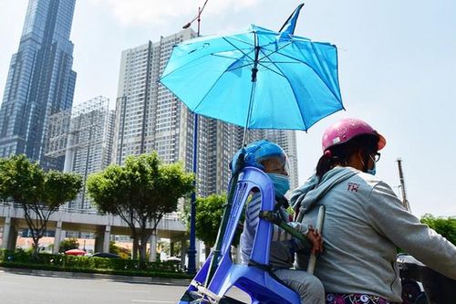 Miền Nam nắng nóng gay gắt nhiều ngày, Đài KTTV Nam Bộ nói gì về việc 'lập đàn cầu mưa'?