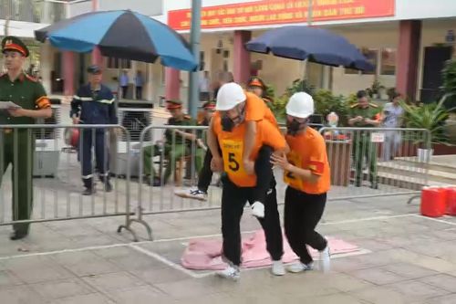 Thi nghiệp vụ chữa cháy và cứu nạn, cứu hộ 'Tổ liên gia an toàn PCCC'