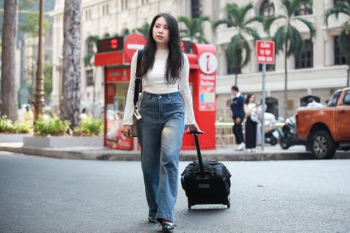 'Quay xe' vì tiền đi chơi dịp lễ 30/4 gần bằng tháng lương