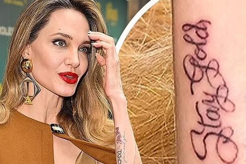 Angelina Jolie xuất hiện tươi tắn với hình xăm mới cùng Pax Thiên