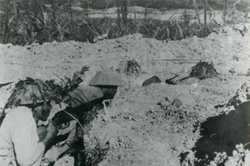 Chiến dịch Điện Biên Phủ: Ngày 16-4-1954, quân ta bao vây cứ điểm 105