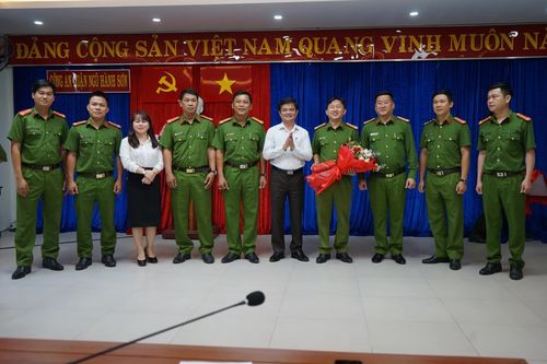 Khen thưởng lực lượng triệt xóa xưởng bào chế nước vui