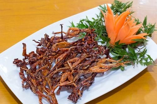 Độc lạ đặc sản 'vũ nữ chân dài' ngon nức tiếng