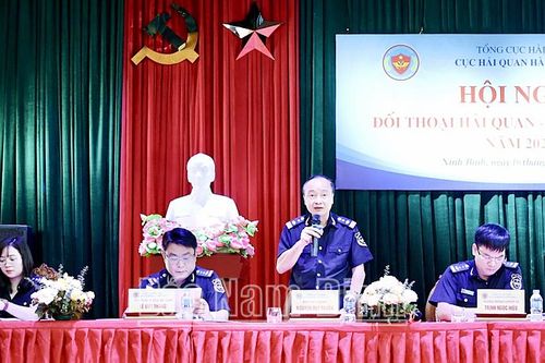 Cục Hải quan Hà Nam Ninh đối thoại với các doanh nghiệp