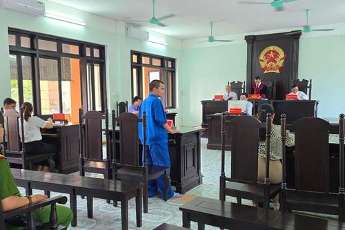 Nhập cảnh trái phép từ Lào vào Việt Nam để tìm vợ