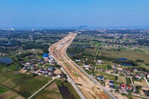 Thành phố miền Trung nào có tên chỉ gồm 4 chữ cái?