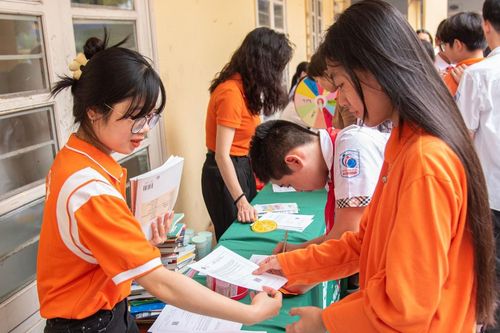 Ngày hội đọc sách tích hợp giáo dục truyền thống bằng hình thức sân khấu hóa