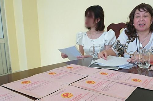 Truy tìm nữ đại gia lừa bán dự án ma, vừa trốn khỏi viện tâm thần
