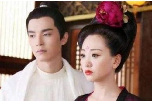 Tại sao đàn ông thời xưa có ba, bốn thê thiếp vẫn lui tới các nhà chứa? Bốn lý do này nói lên sự thật!