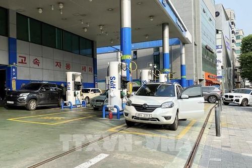 Hàn Quốc tiếp tục giảm thuế nhập khẩu xăng dầu