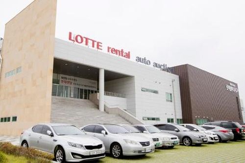 Lotte ra mắt dịch vụ cho thuê xe kèm tài xế tại Việt Nam