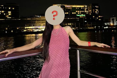 Sang Thái Lan du lịch, một hoa hậu bị tước vương miện vì nhảy múa thác loạn bên nam giới
