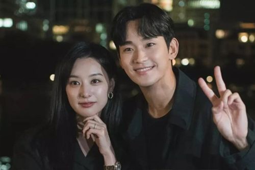 Lập kỷ lục nhưng phim 'Nữ hoàng nước mắt' của Kim Soo Hyun bị chê sáo rỗng