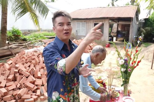 Đàm Vĩnh Hưng xây nhà mới cho gia đình phạm nhân: 'Hứa rồi thì phải làm cho đúng'