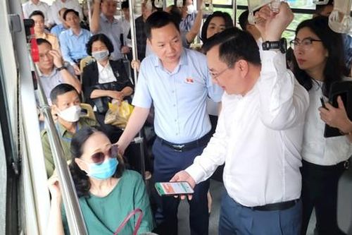 Hà Nội dự kiến thay xe buýt nhanh BRT bằng đường sắt đô thị