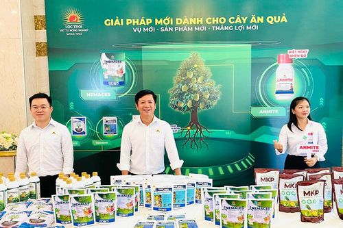 Lộc Trời đồng hành với hơn 2.000 đại lý, chuẩn bị giải pháp vụ hè thu 2024
