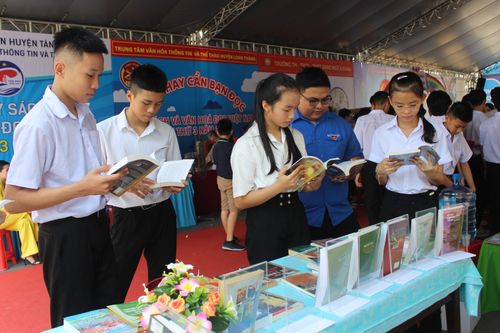 Khai mạc các hoạt động hưởng ứng Ngày sách và văn hóa đọc Việt Nam