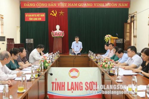Phản biện dự thảo quy định tiêu chuẩn xét tặng danh hiệu 'Gia đình văn hóa', 'Thôn, tổ dân phố văn hóa'