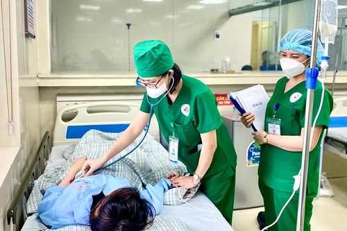 Ngộ độc thuốc Paracetamol do dùng quá liều