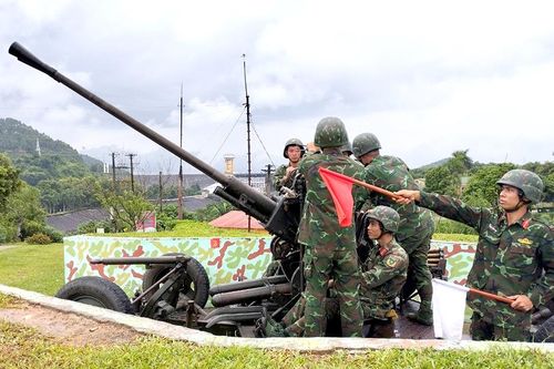 Bảo vệ vững chắc vùng trời Tổ quốc