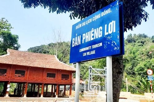 Ngả nghiêng ở Phiêng Lơi
