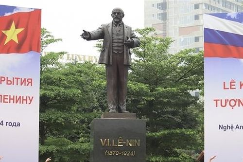Khánh thành tượng V.I. Lênin tại TP Vinh