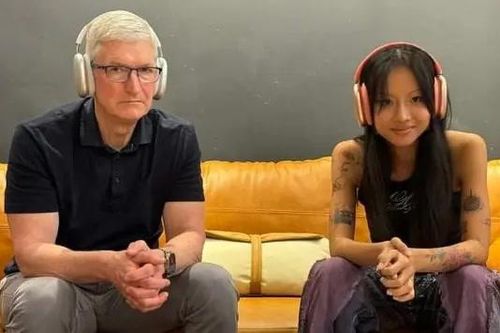 Các nghệ sĩ mà CEO Apple Tim Cook gặp gỡ ở Hà Nội