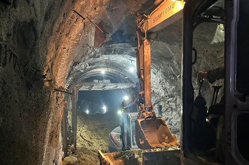 Nỗ lực thông hầm đường sắt Bãi Gió vào ngày 22/4