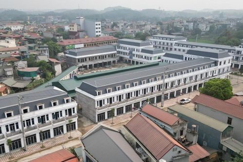 Chủ tịch tỉnh Phú Thọ chỉ đạo làm rõ thông tin bán ki ốt tại chợ Đồng Xuân