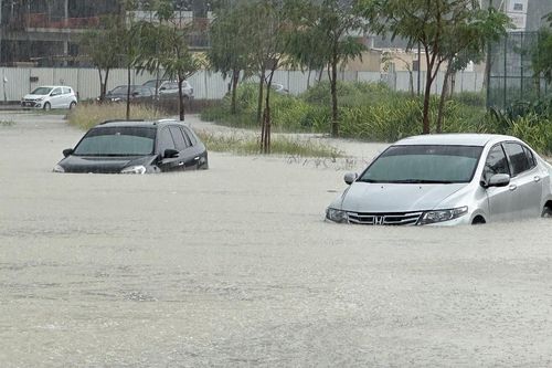 Công nghệ 'gieo mưa nhân tạo' có gây ra thảm họa ngập lụt ở Dubai?