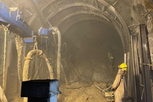 Sập hầm đường sắt qua Đèo Cả: khoan 33 mũi để bơm bê tông gia cố