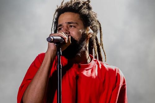 J. Cole ra mắt ở vị trí á quân trên Billboard 200