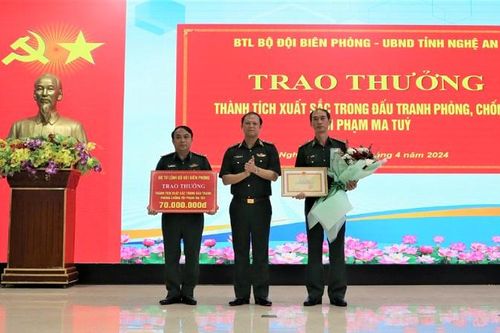 Khen thưởng lực lượng biên phòng tỉnh Nghệ An có thành tích đột xuất trong đấu tranh phòng, chống tội phạm ma túy