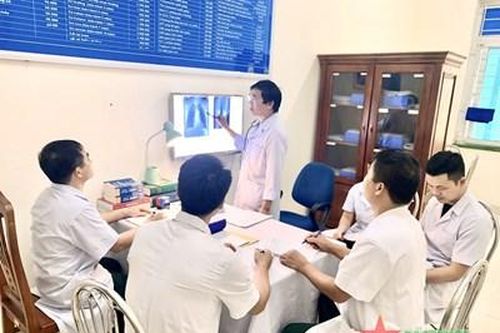 Trái tim vàng hướng về đồng đội